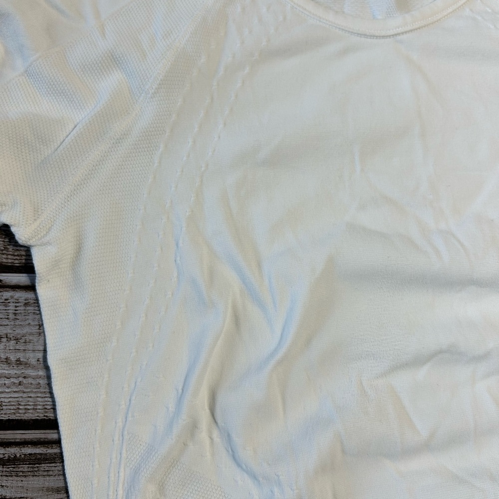 Athleta White Short Sleeve Tee - Picture 4 of 7